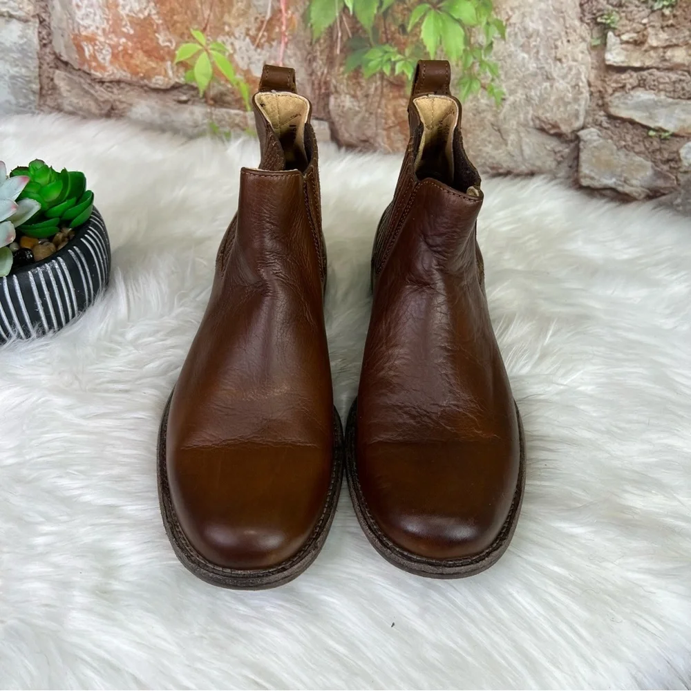 FRYE Classic Men's Brown Leather Phillips Heritage Chelsea Ankle Boots, 8D